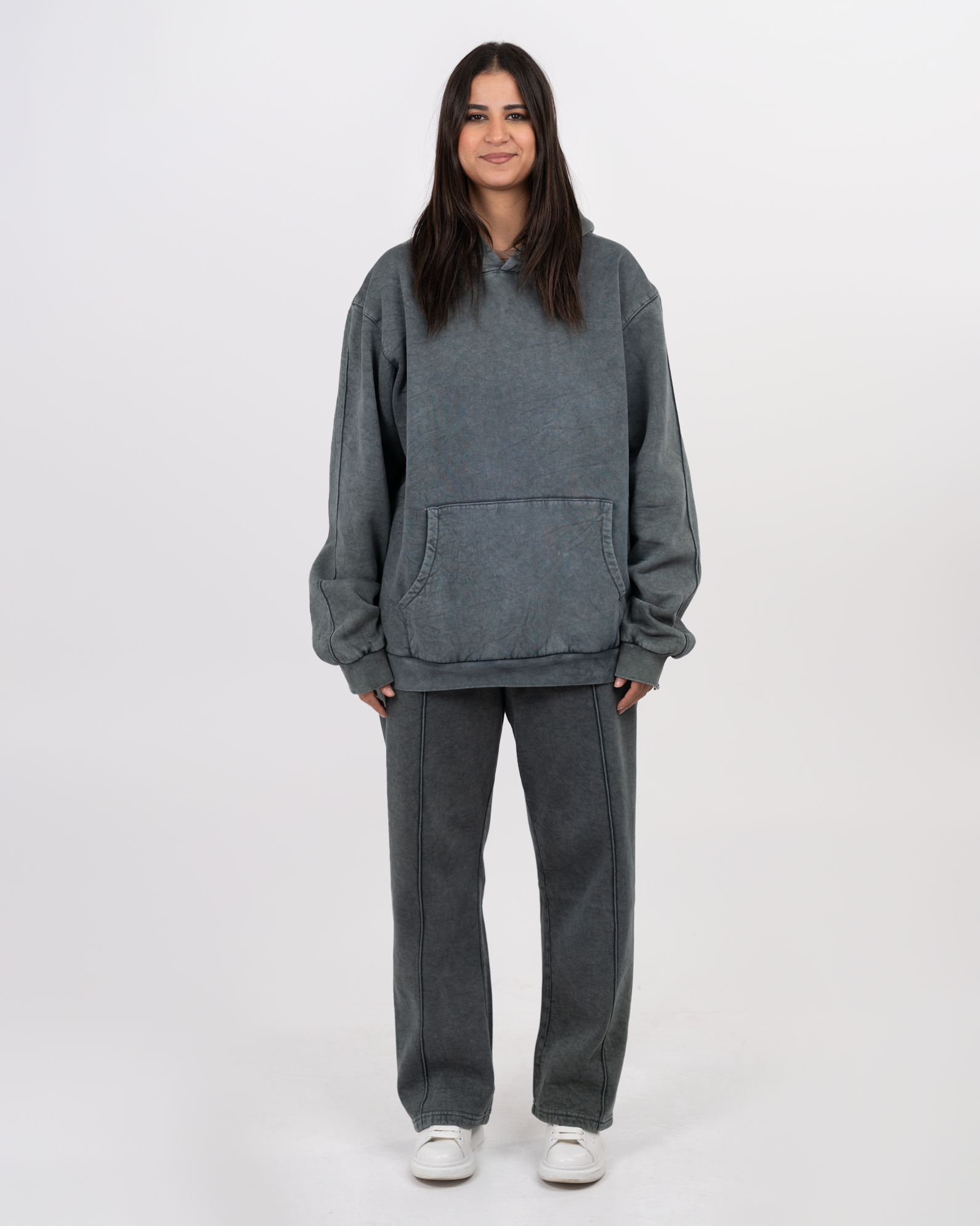 STITCHED OLIVE SWEATPANTS