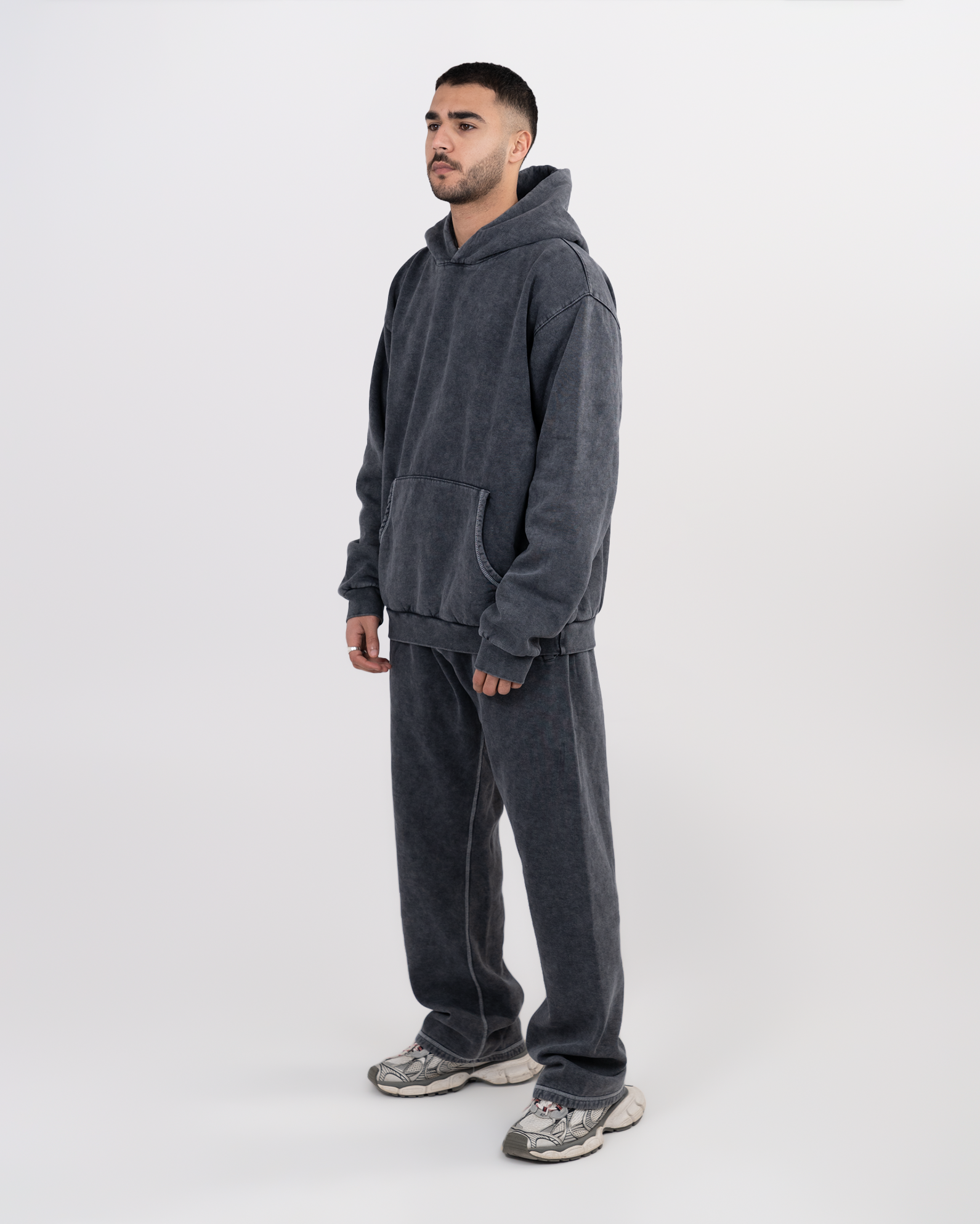 BASIC CHARCOAL HOODIE