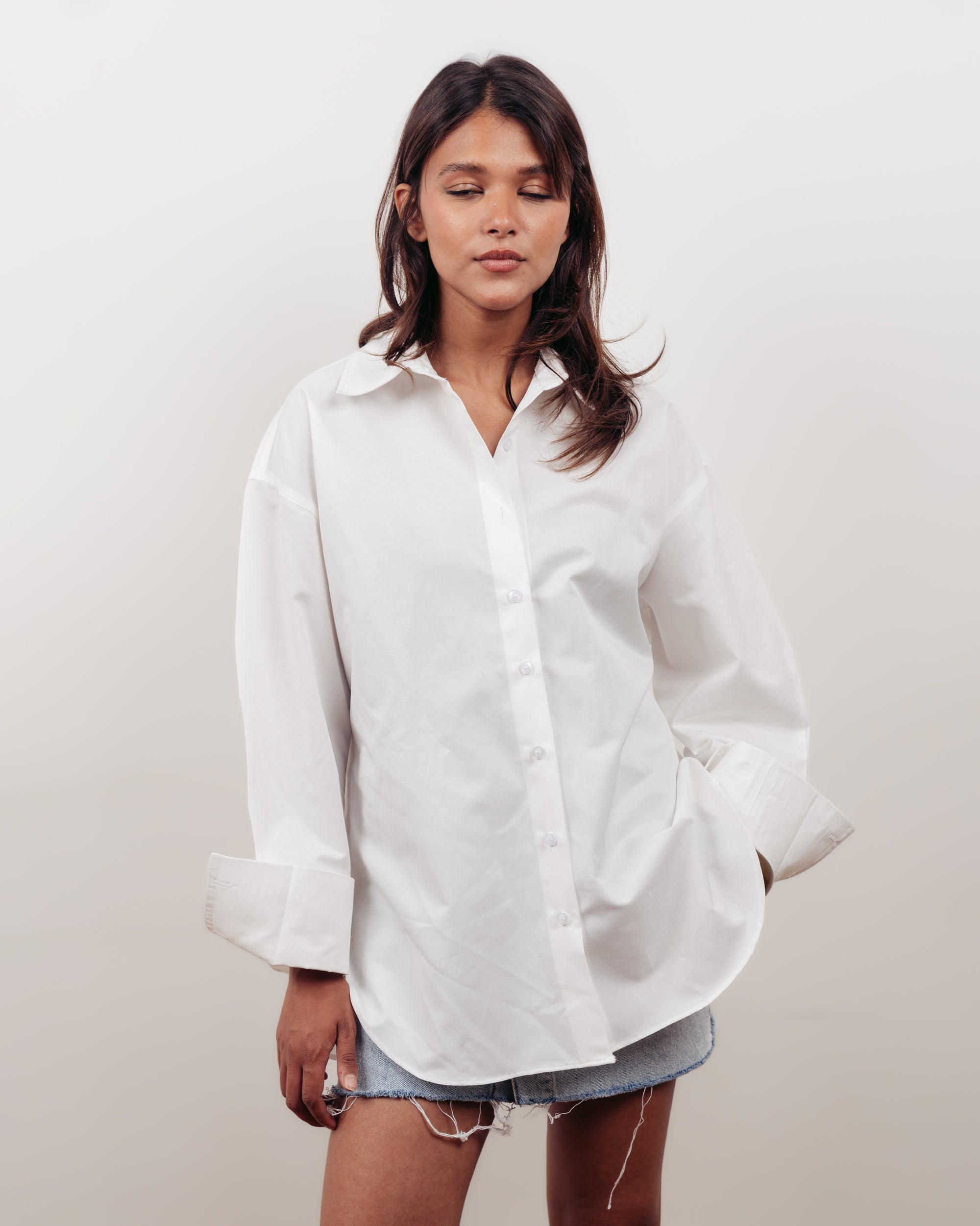 WHITE OVERSIZED POPLIN SHIRT
