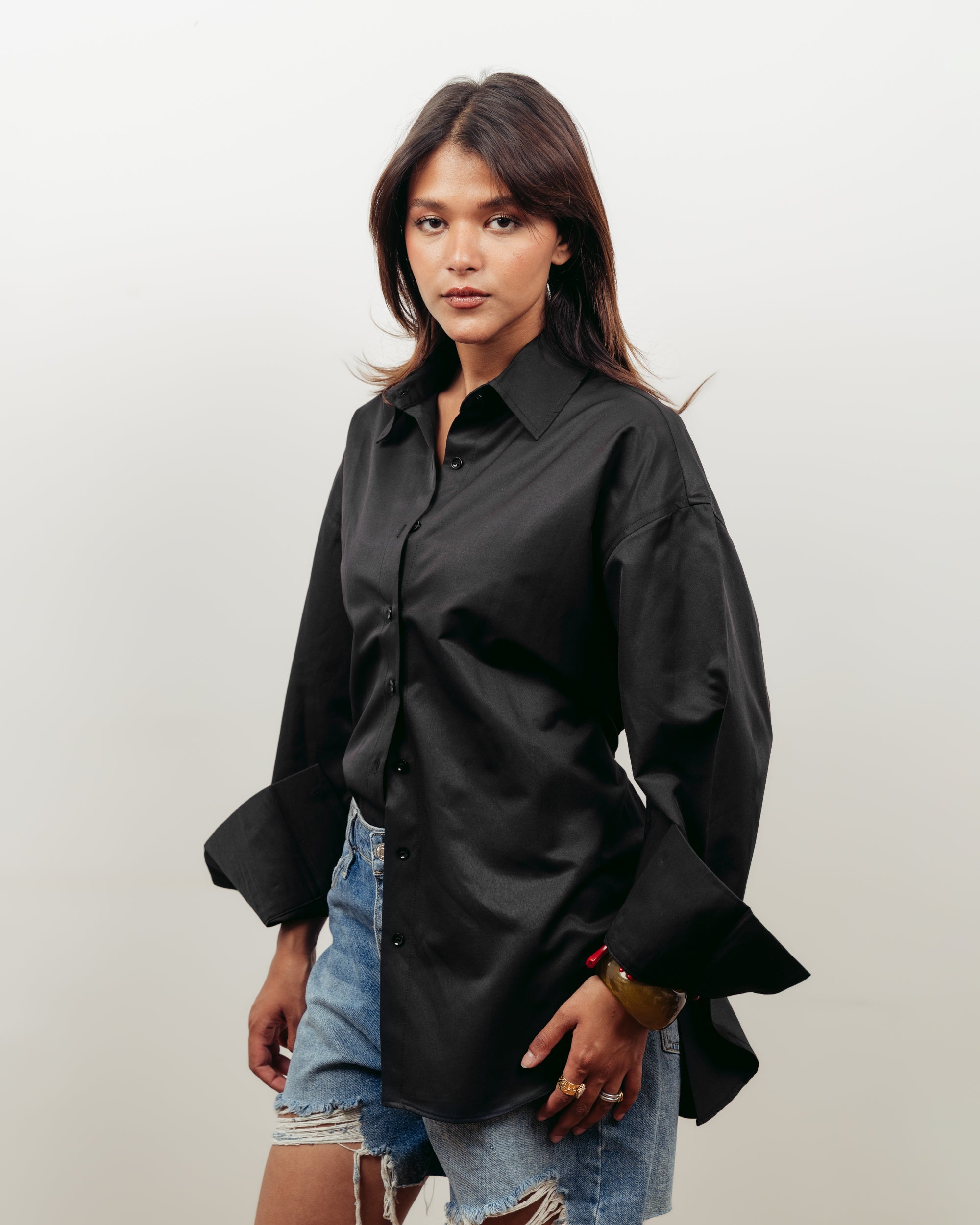 BLACK OVERSIZED POPLIN SHIRT