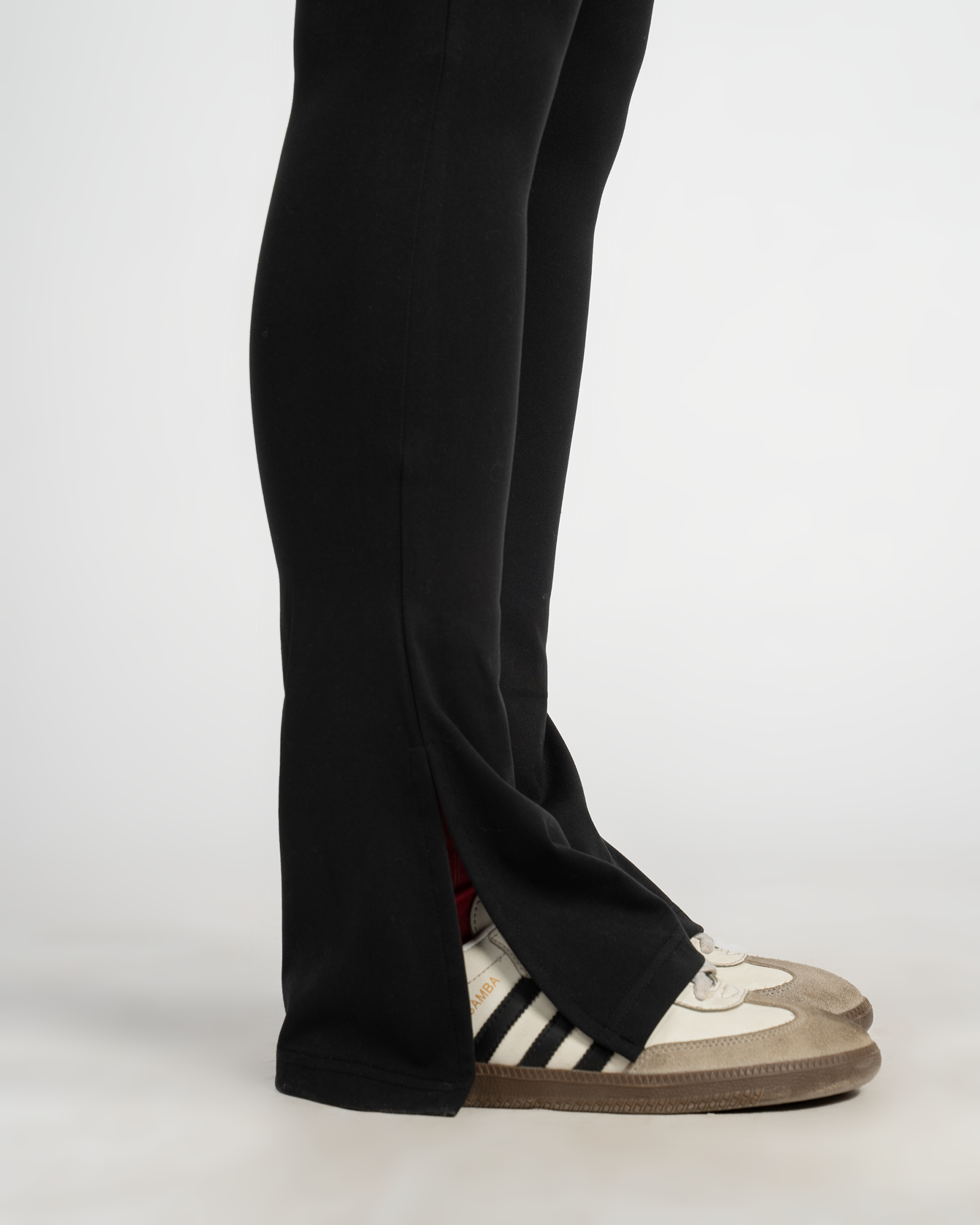 BLACK - HIGHT WAISTED FLARED YOGA PANTS WITH SIDE SLIT