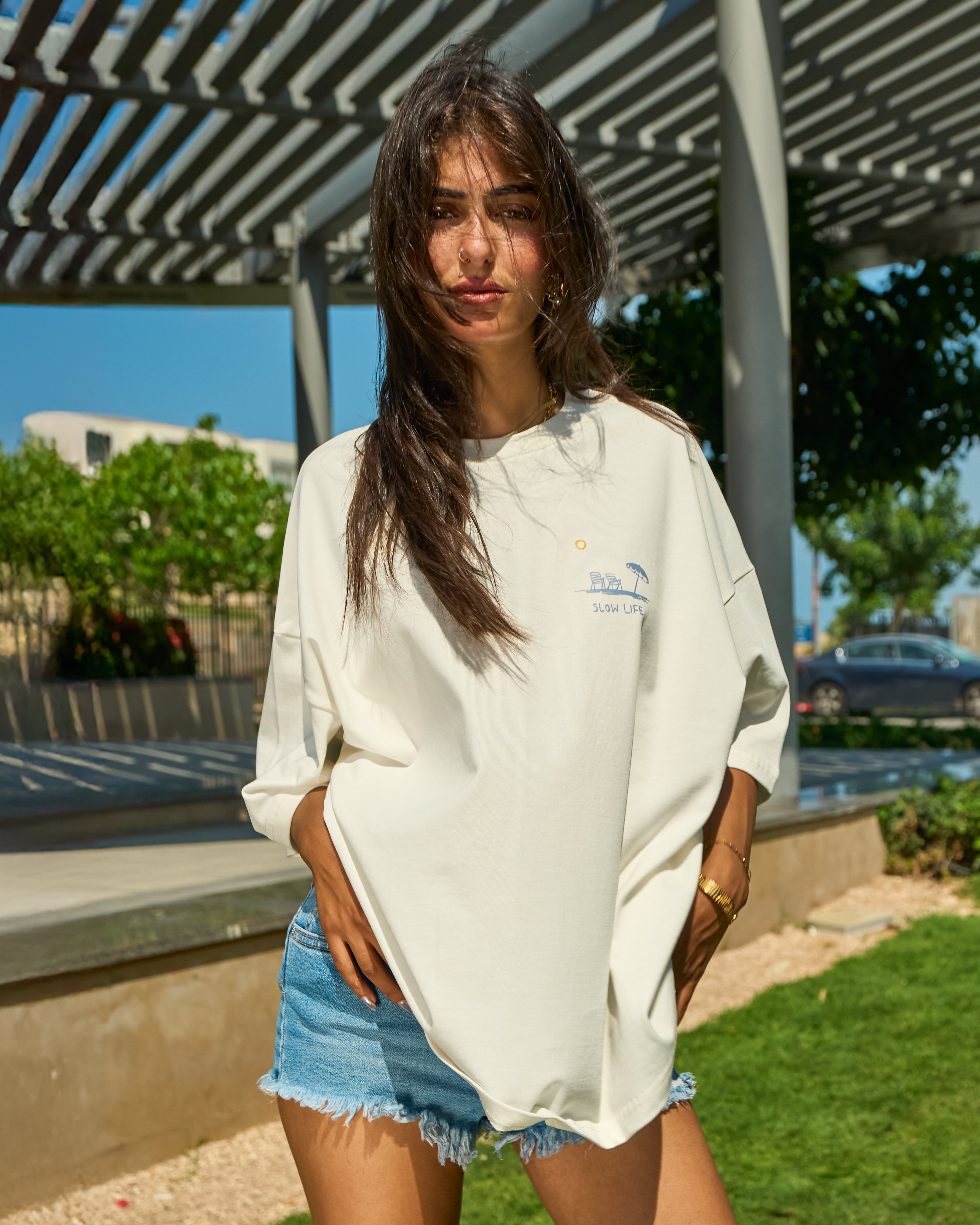 SLOW LIFE OVERSIZED T-SHIRT
