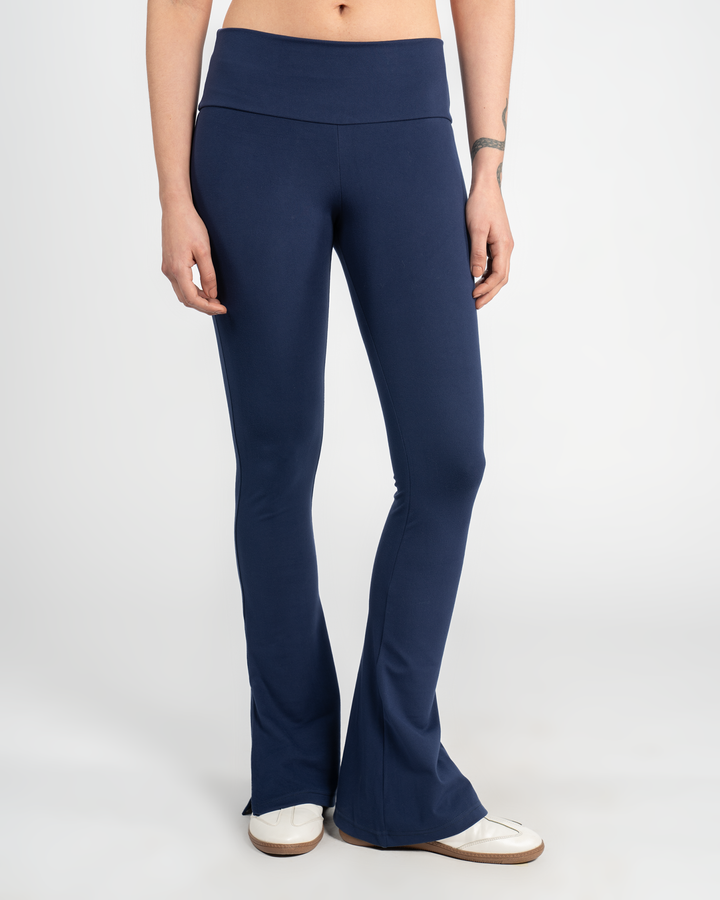 NAVY - HIGH WAISTED FLARED YOGA PANTS WITH SIDE SLIT