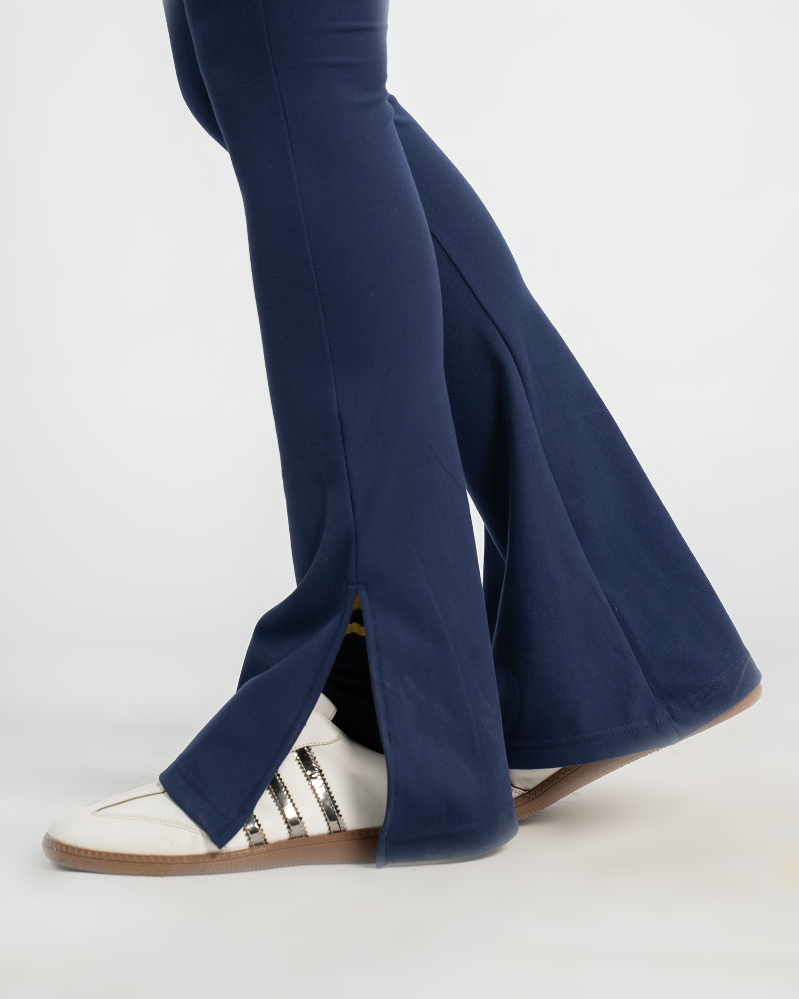 NAVY - HIGH WAISTED FLARED YOGA PANTS WITH SIDE SLIT