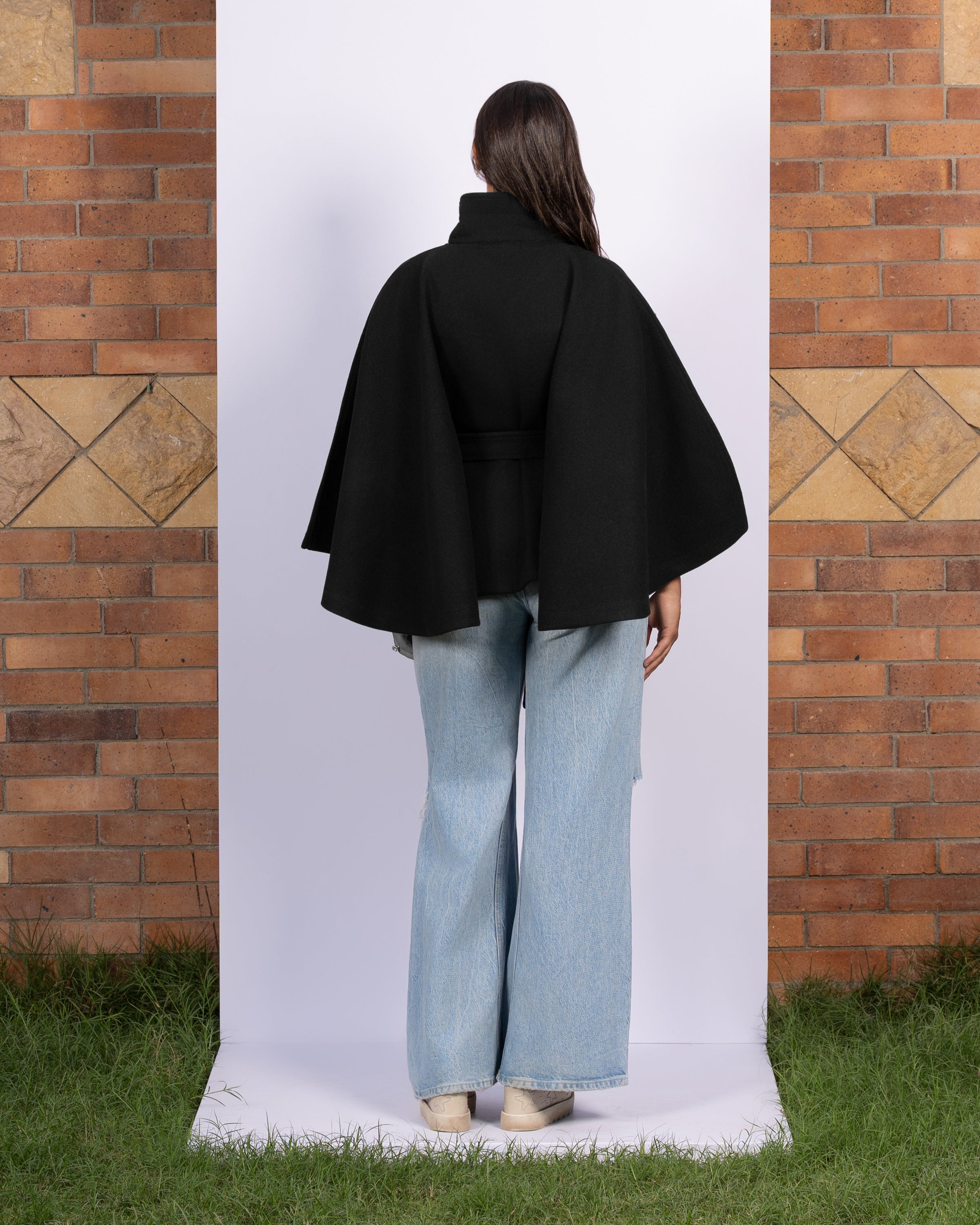 THE CAPE NEW EDITION - BLACK